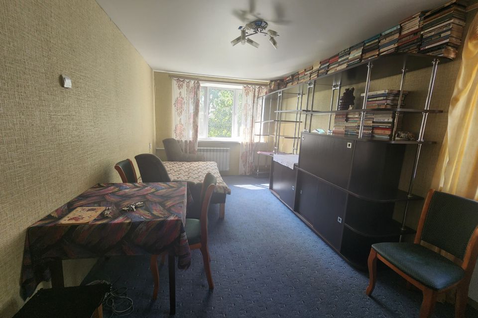 Продаётся 3-комнатная квартира, 60.4 м²