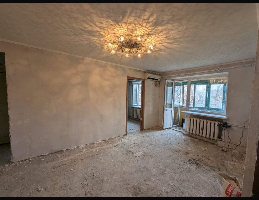 Продаётся 3-комнатная квартира, 56 м²