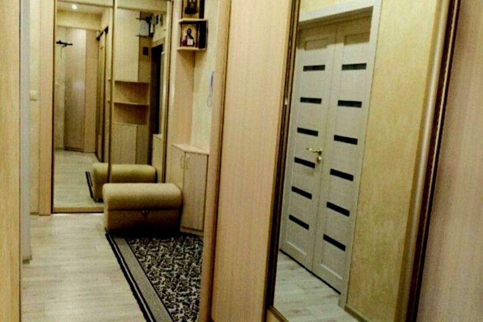 Продаётся 2-комнатная квартира, 56.7 м²