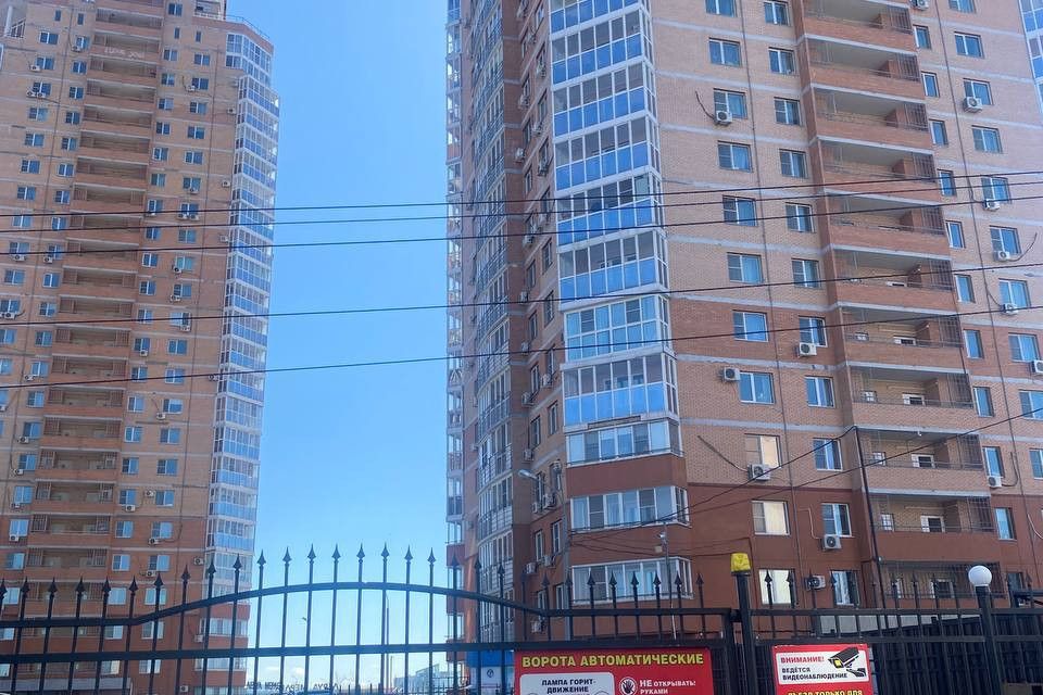 Продаётся 2-комнатная квартира, 63.5 м²