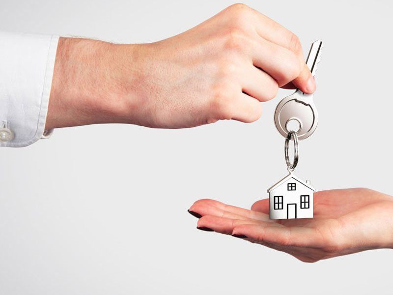 Дом машина квартира. Обмен недвижимости. Бартер квартиры. Мена недвижимости. Арендные отношения.