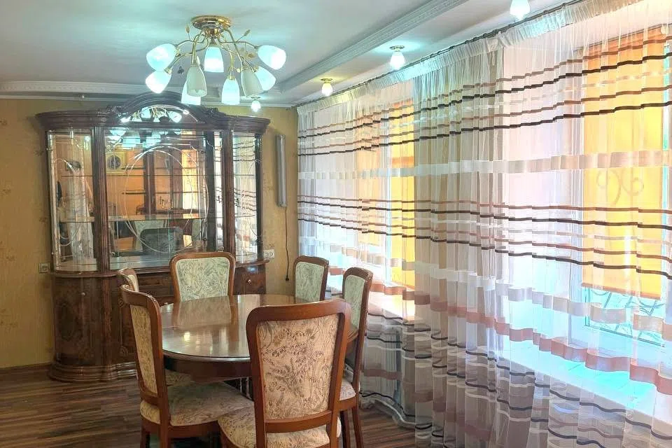 Продаётся 2-комнатная квартира, 63.1 м²