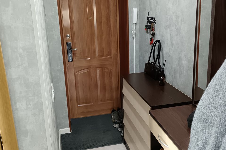 Продаётся 3-комнатная квартира, 52.3 м²