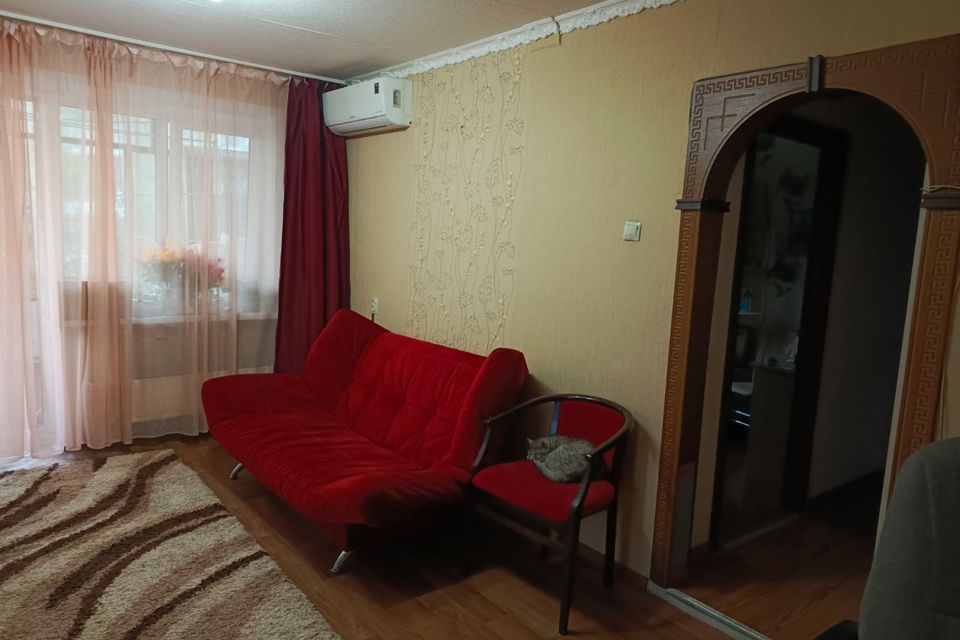Продаётся 4-комнатная квартира, 59 м²
