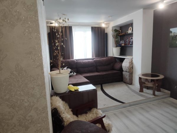 Продаётся 2-комнатная квартира, 62.1 м²