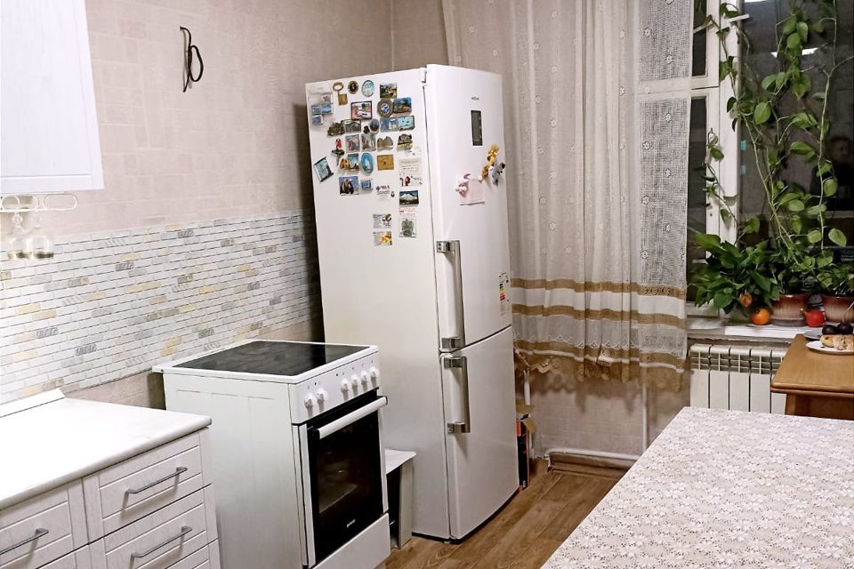 Продаётся 2-комнатная квартира, 56 м²