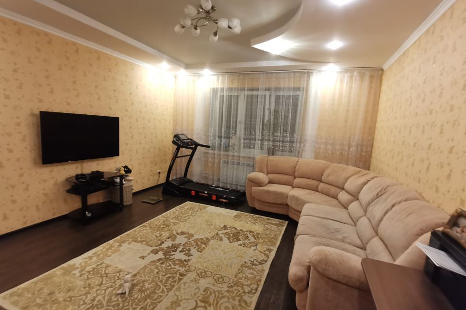 Продаётся 2-комнатная квартира, 77 м²
