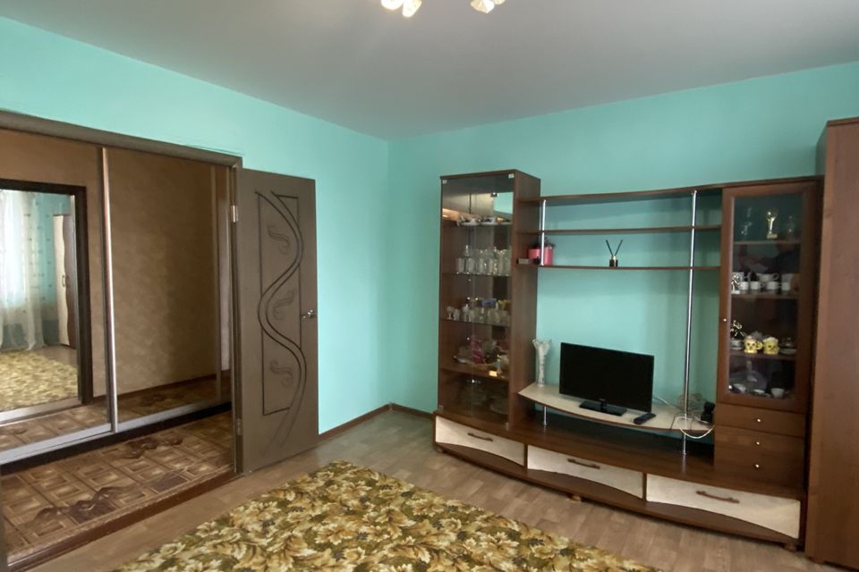 Продаётся 4-комнатная квартира, 76.3 м²