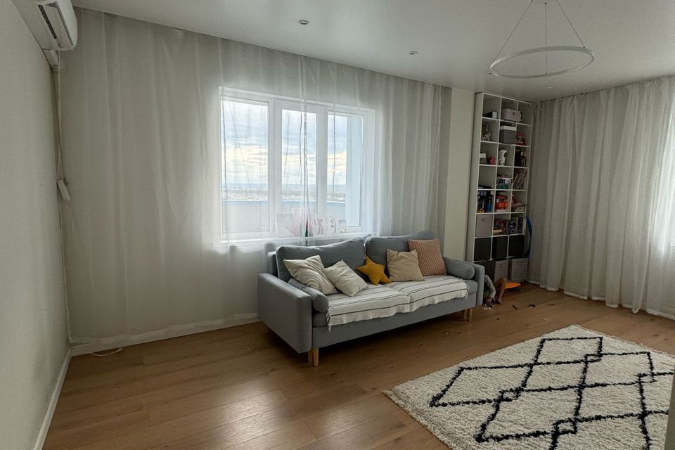 Продаётся 2-комнатная квартира, 56.13 м²