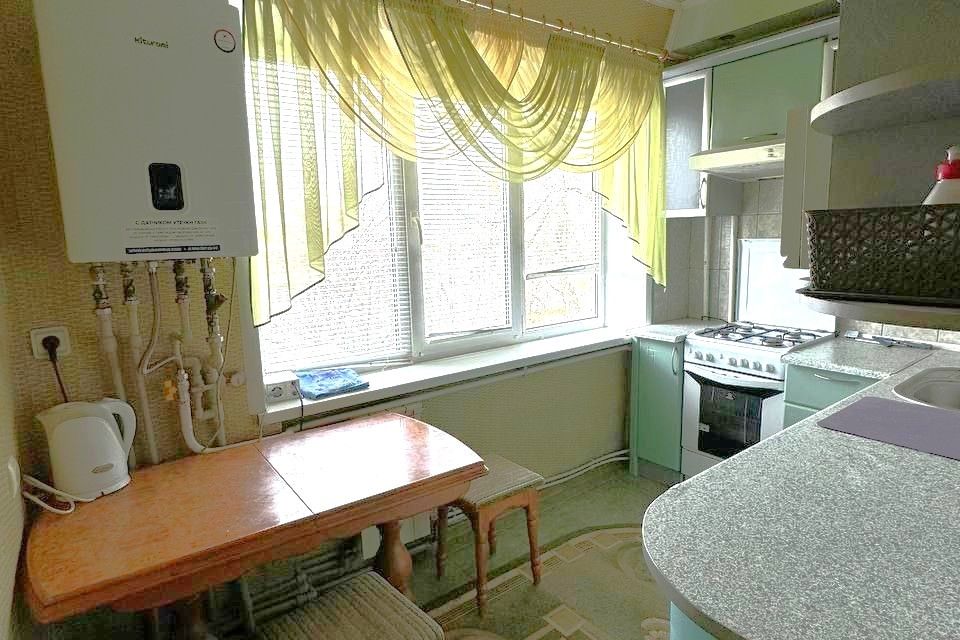Продаётся 3-комнатная квартира, 56 м²