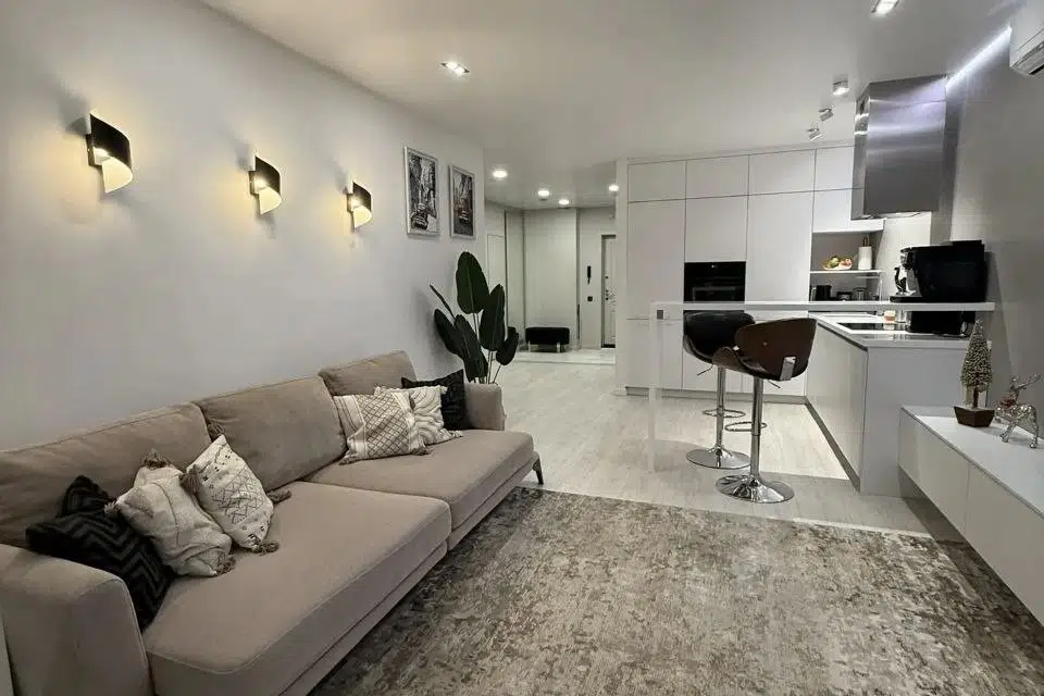 Продаётся 1-комнатная квартира, 58.9 м²