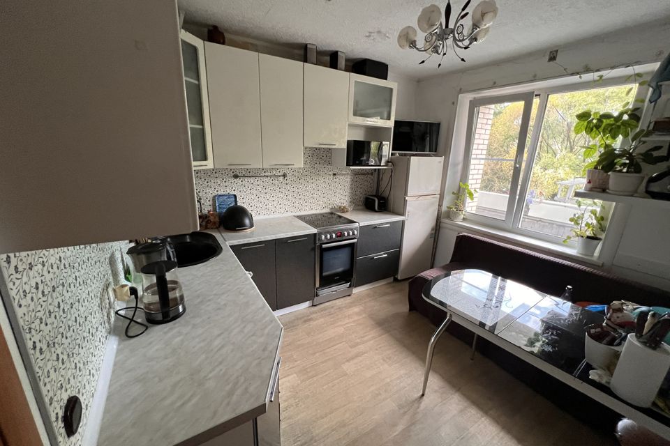 Продаётся 2-комнатная квартира, 64.2 м²