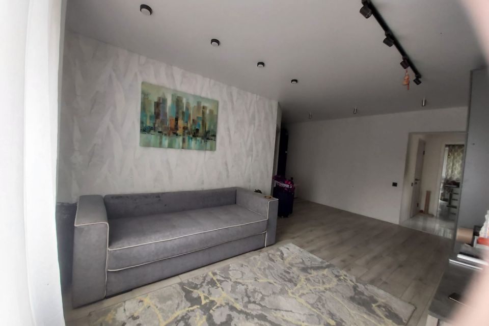 Продаётся 2-комнатная квартира, 58 м²