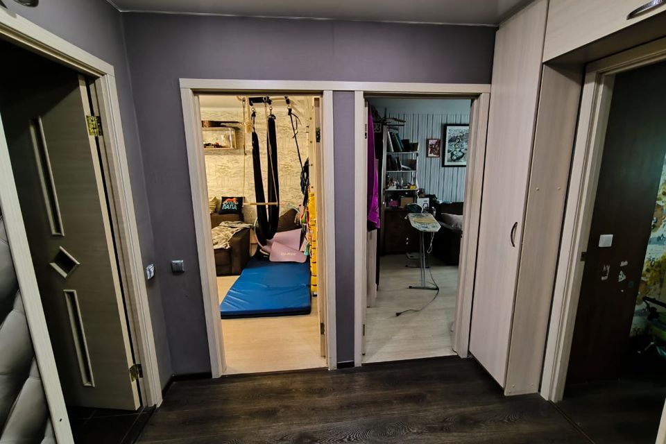 Продаётся 3-комнатная квартира, 61.9 м²