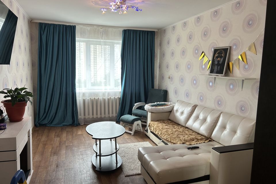 Продаётся 4-комнатная квартира, 78.9 м²