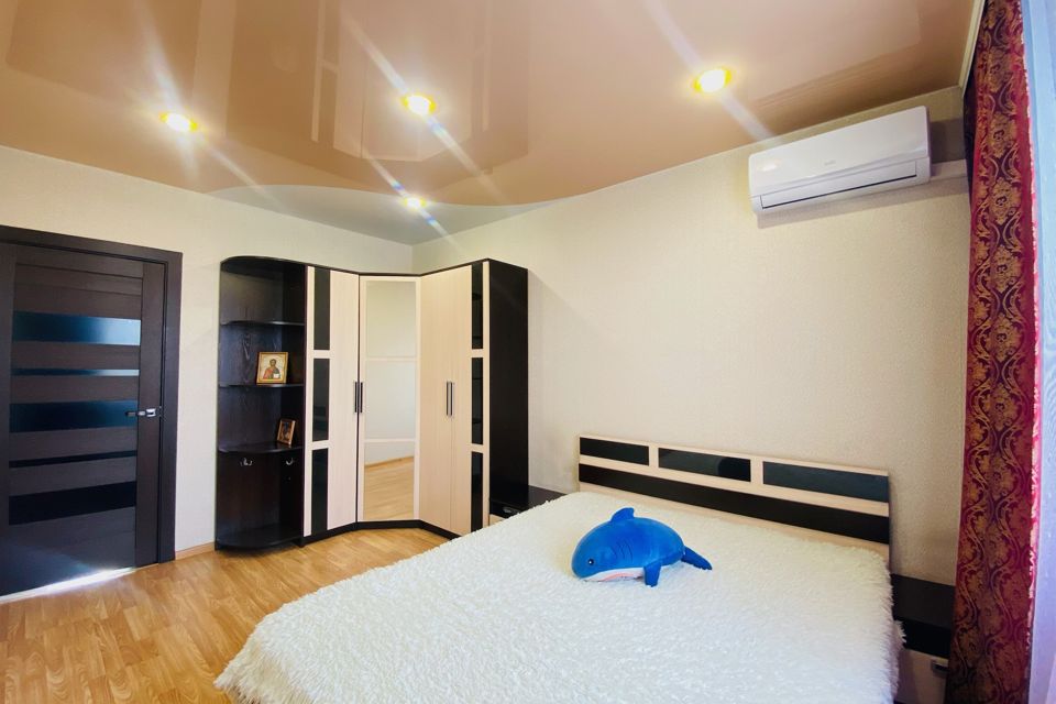 Продаётся 4-комнатная квартира, 76.9 м²