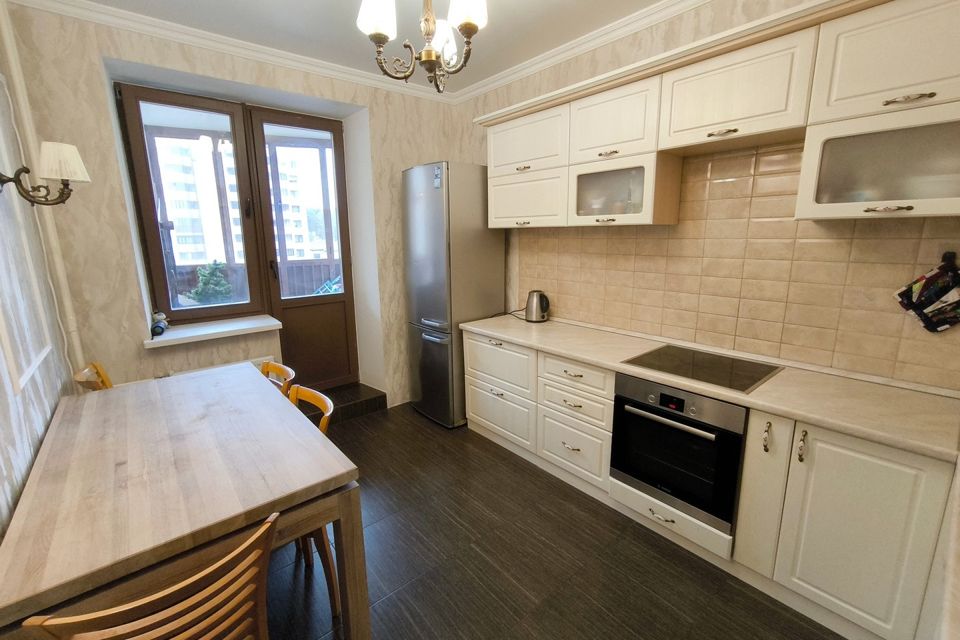 Продаётся 2-комнатная квартира, 61.4 м²