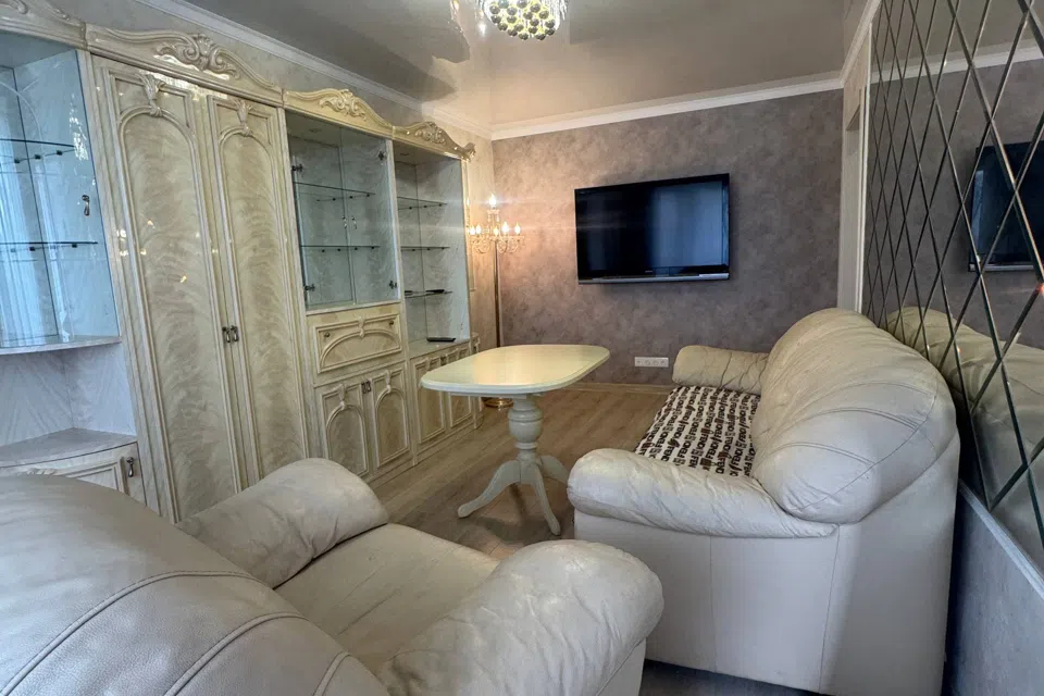 Продаётся 3-комнатная квартира, 60.9 м²