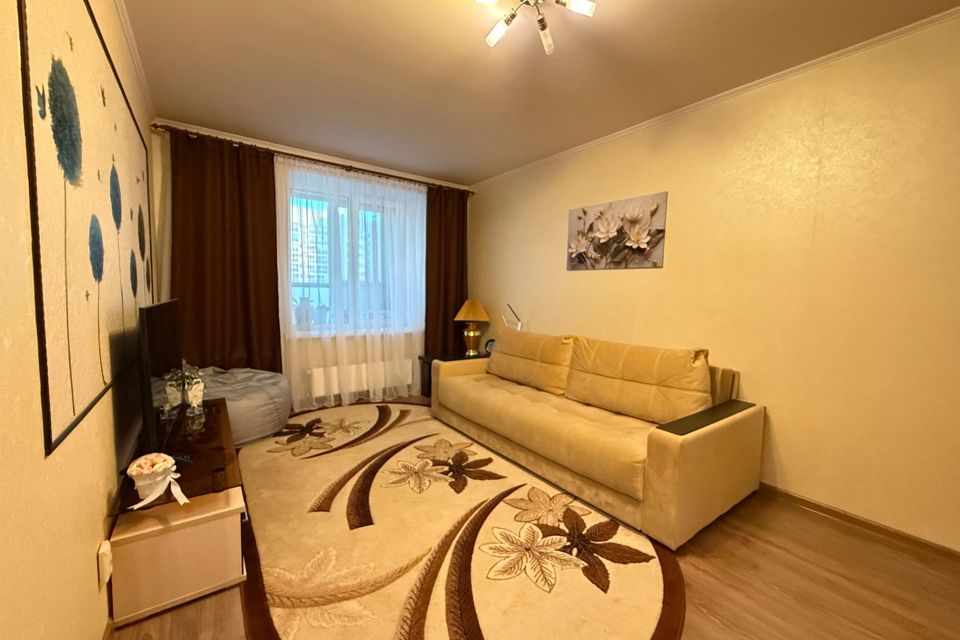 Продаётся 1-комнатная квартира, 39 м²