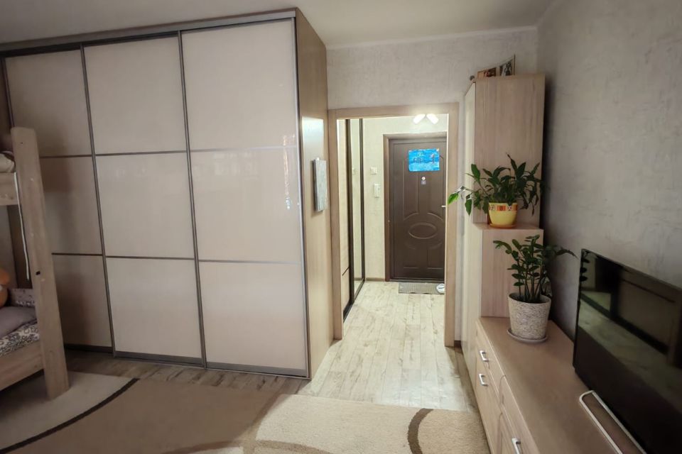 Продаётся 1-комнатная квартира, 40.8 м²