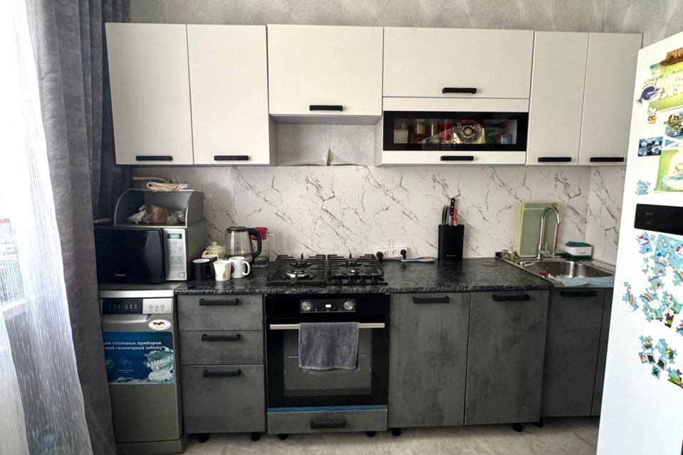 Продаётся 3-комнатная квартира, 62.7 м²