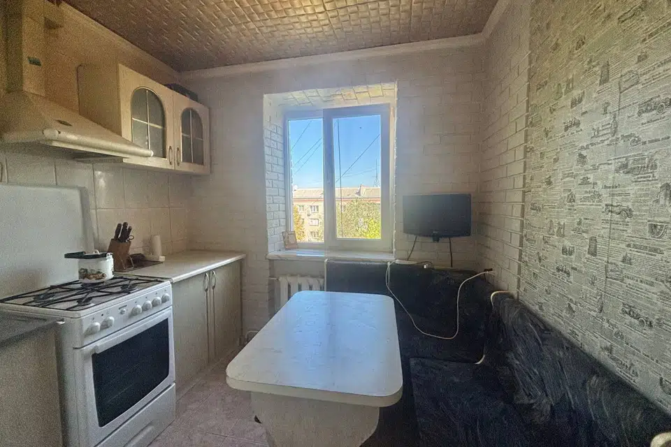 Продаётся 3-комнатная квартира, 56 м²