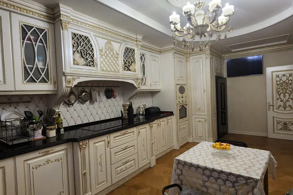 Продаётся 3-комнатная квартира, 90.8 м²