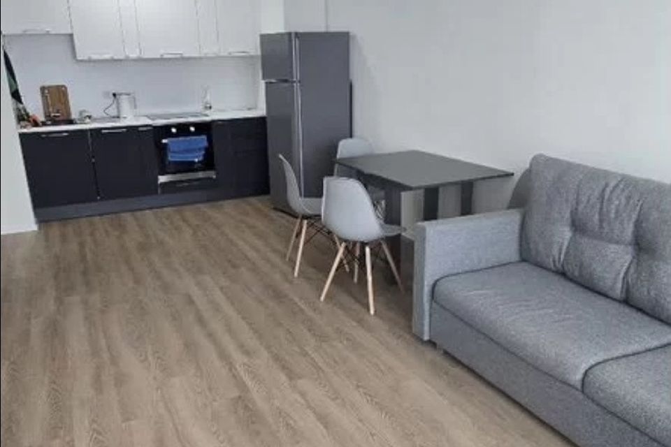 Сдаётся 3-комнатная квартира, 77 м²