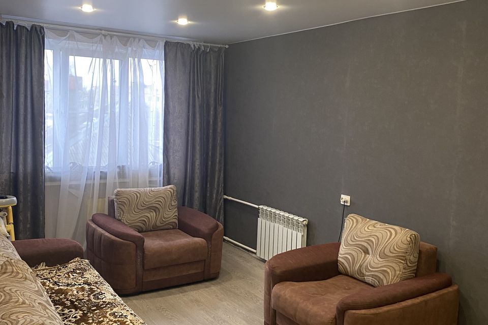 Продаётся 3-комнатная квартира, 61.9 м²