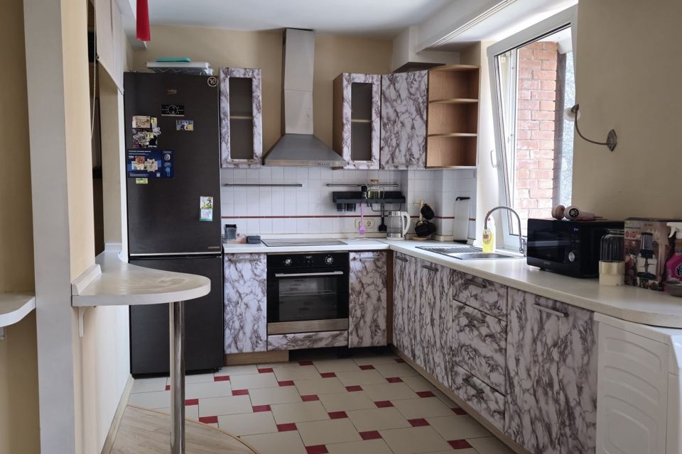 Продаётся 2-комнатная квартира, 63.1 м²