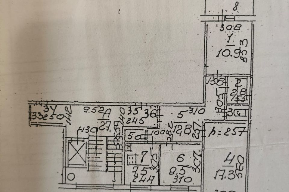 Продаётся 3-комнатная квартира, 63.3 м²