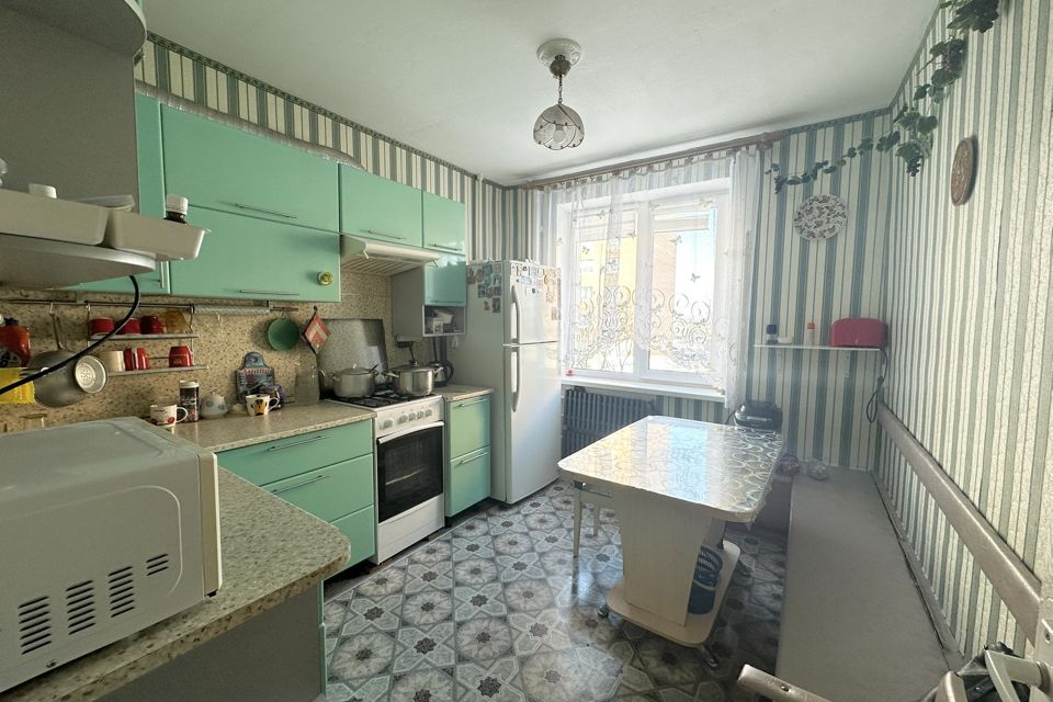Продаётся 4-комнатная квартира, 71 м²