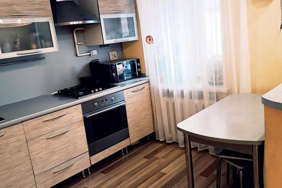 Продаётся 3-комнатная квартира, 60 м²