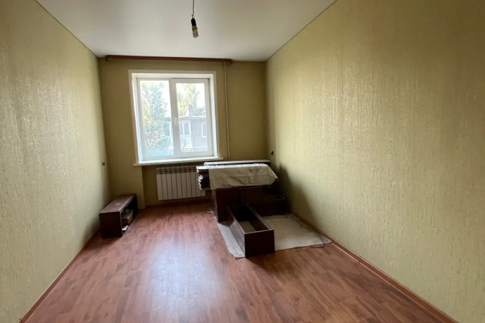 Продаётся 4-комнатная квартира, 90 м²