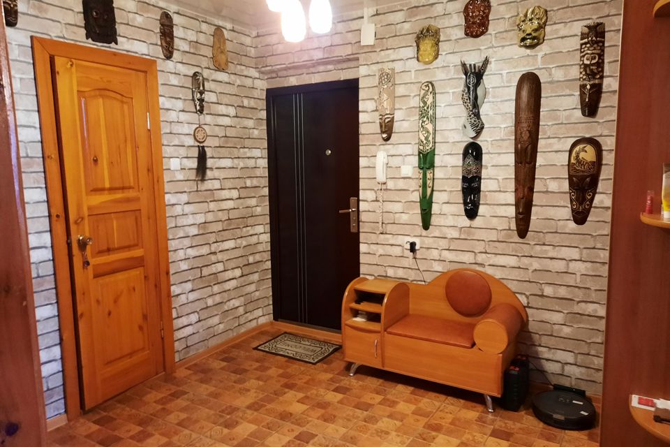 Продаётся 3-комнатная квартира, 97 м²
