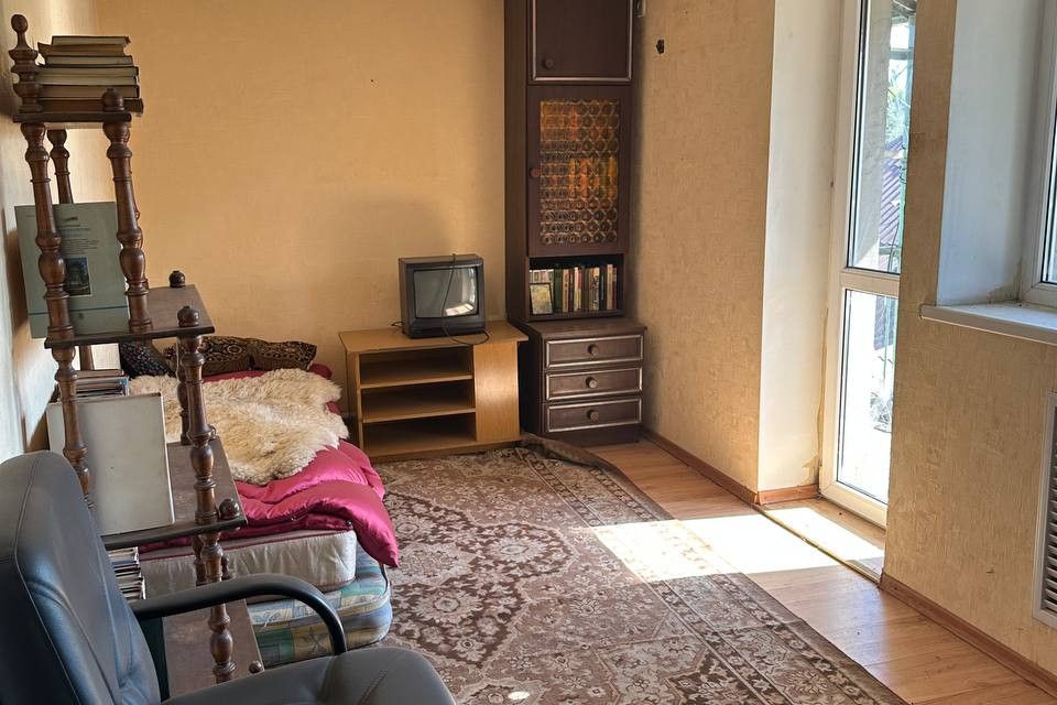 Продаётся 3-этажный дом, 112 м²