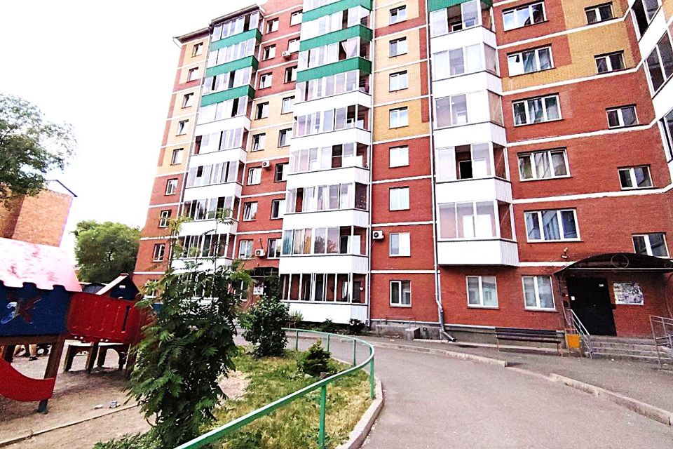 Продаётся 3-комнатная квартира, 64.8 м²