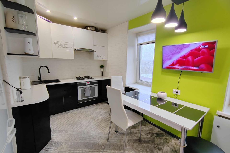 Продаётся 1-комнатная квартира, 42.8 м²