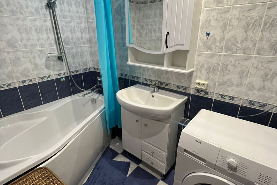 Продаётся 4-комнатная квартира, 71.5 м²