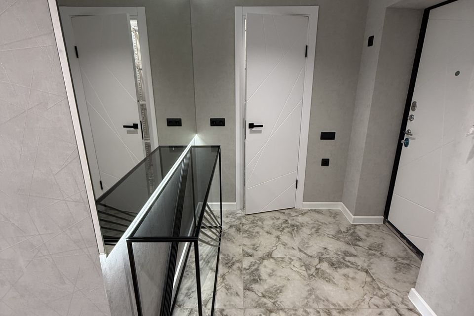 Продаётся 1-комнатная квартира, 42 м²