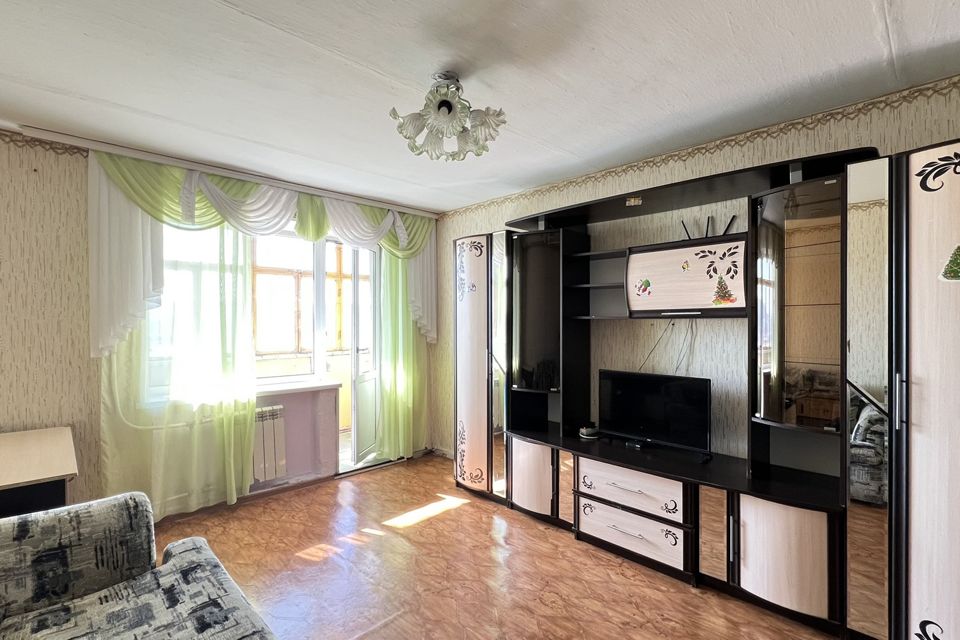 Продаётся 3-комнатная квартира, 57.5 м²