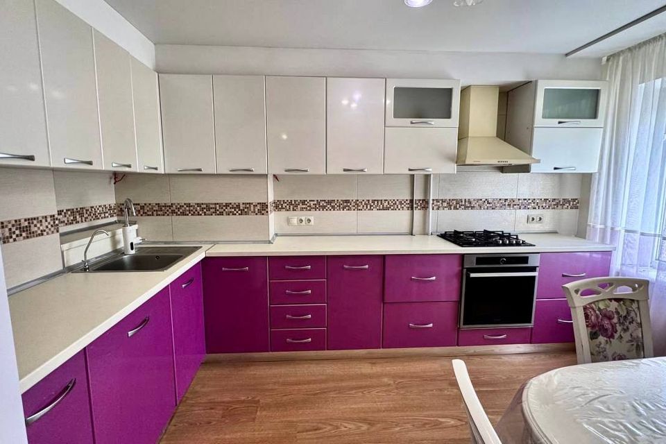 Продаётся 3-комнатная квартира, 68.3 м²