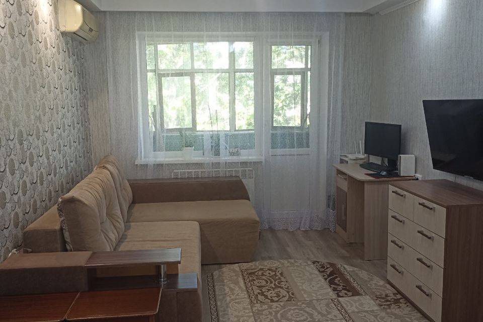 Продаётся 2-комнатная квартира, 42.8 м²