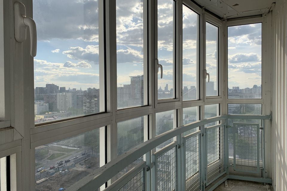 Продаётся 3-комнатная квартира, 103.1 м²