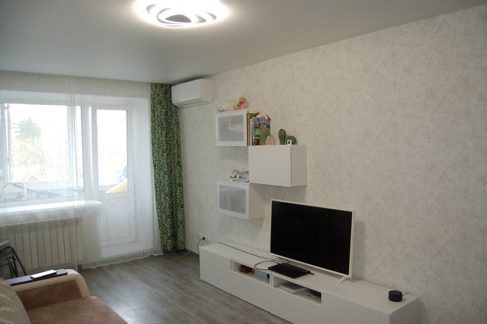 Продаётся 3-комнатная квартира, 55.7 м²