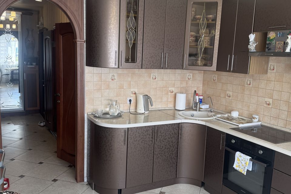 Продаётся 3-комнатная квартира, 76 м²