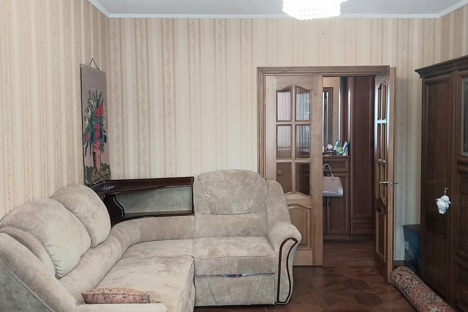 Продаётся 1-комнатная квартира, 53 м²