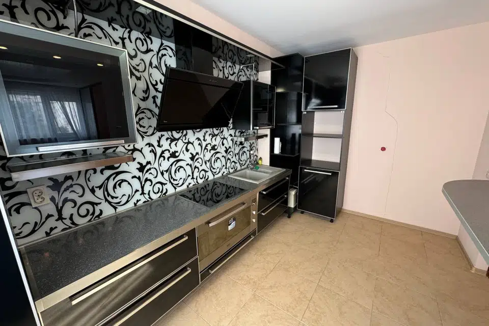 Продаётся 3-комнатная квартира, 80.6 м²