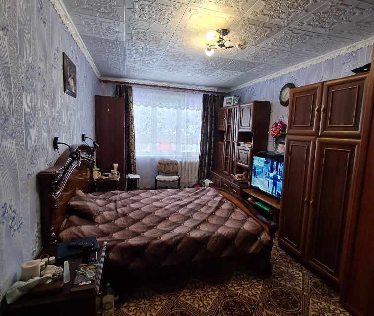 2б фото. Красная пойма луховицы совхоз. Красная пойма улица школьная 4, 2. Квартиры в красном поселке. Красная пойма луховицы общежитие.
