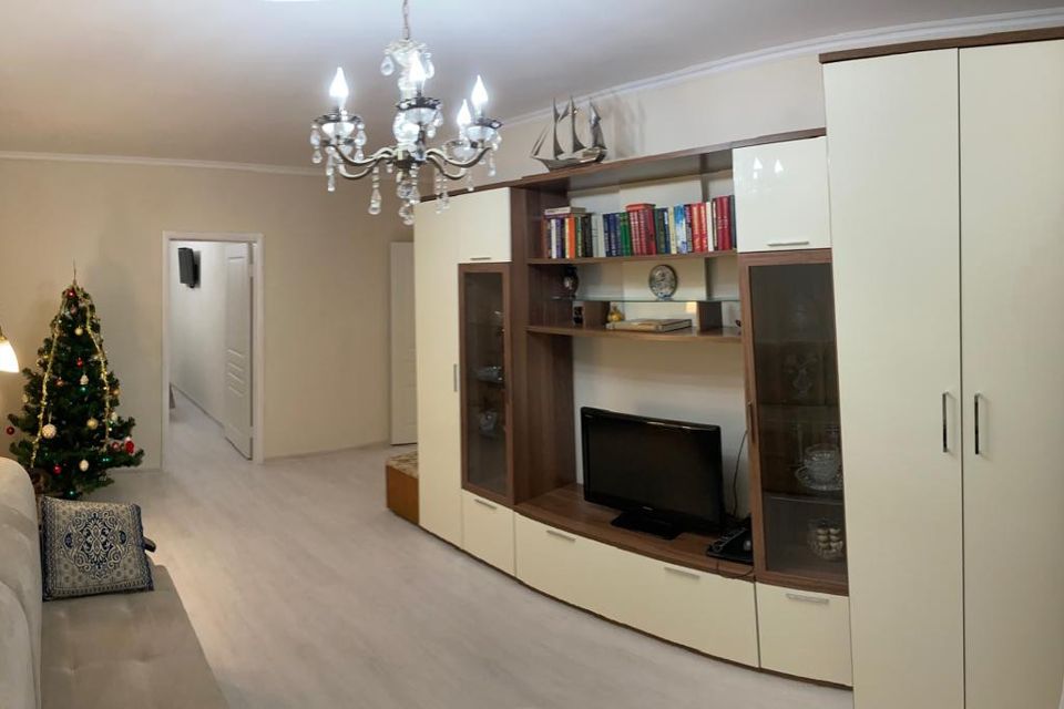 Продаётся 3-комнатная квартира, 63 м²